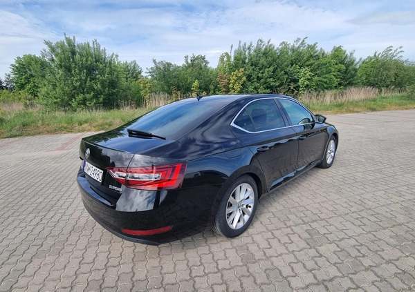 Skoda Superb cena 84900 przebieg: 159000, rok produkcji 2018 z Ryglice małe 191